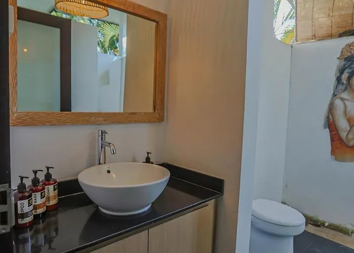 ヴィラ Spacious 3br Family With Pool-villa Makrando *